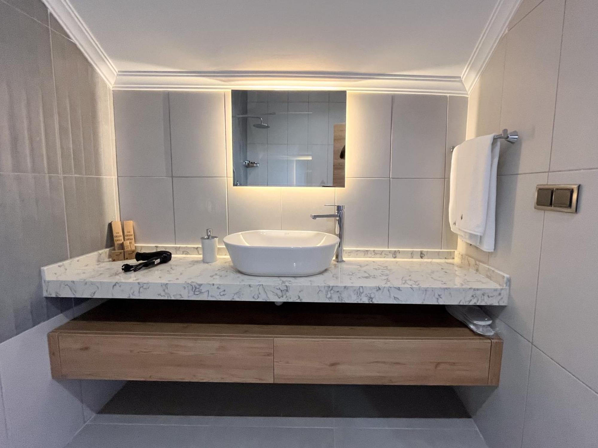 Ladur Resort Otel トラブゾン エクステリア 写真